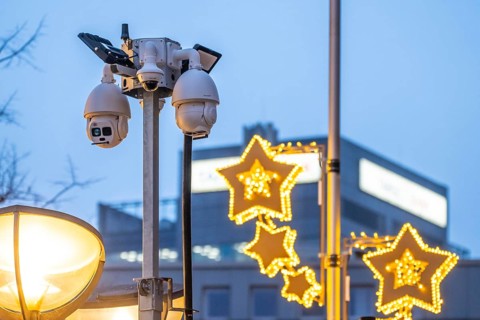 Video surveillance at the Christmas market in downtown Duisburg, KönigstraÃŸe, by a private