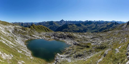 Mountain panorama over Laufbichlsee, behind it the Hochvogel, 2592m, AllgÃ¤u Alps, AllgÃ¤u,