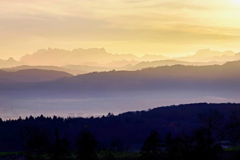 Glarus Alps with the FlÃ¼brig and VrenelisgÃ¤rtli mountains, in the light of the rising sun, Auw,