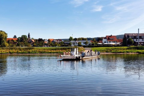 Weser ferry from Hemeln to Veckerhagen, yaw rope ferry, environmentally friendly, Verhagen, Hesse,