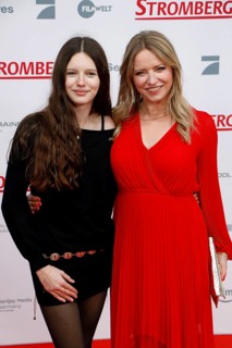 Diana StÃ¤hly and her daughter Mila Wolter at the world premiere of Stromberg - Everything again as