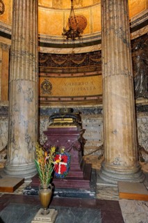 Tomb tomb of King Umberto I of Italy in ancient Roman temple Pantheon di Agrippa today church
