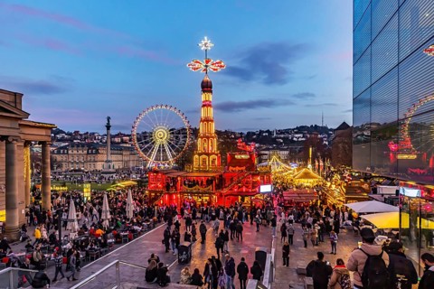 Evening atmosphere at Stuttgart's Christmas market in the Schlossplatz area. With around 3.5