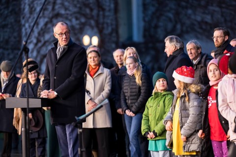Friedrich Merz (CDU, Federal Chancellor of the Federal Republic of Germany) greets the Vocal Hero