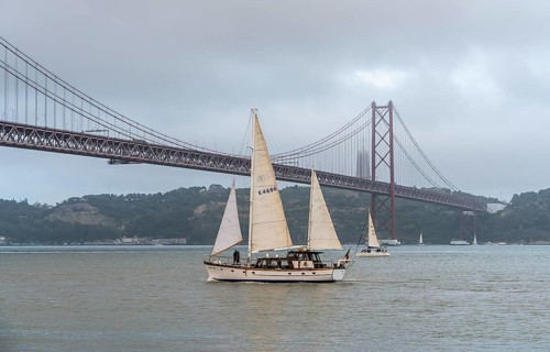 The Ponte 25 de Abril, 3.2 km long bridge in Portugal with a 2278 meter long suspension bridge
