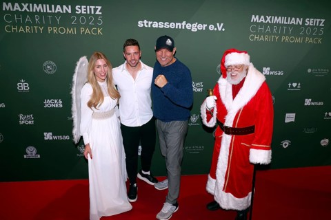 Ramon Roselly, Axel Schulz. Charity Celebrity Pack 2025 campaign for street sweeps e.V. at Bikini