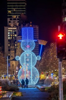 Christmas decoration, light decoration, in Berlin, TauentzienstraÃŸe, view of the Memorial Church