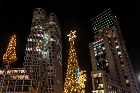 Christmas market on Breitscheidplatz, at the Memorial Church, Christmas decoration, light