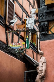 Nasenschild, Restaurant, Dambach-la-Ville, Bas-Rhin, Alsace, France