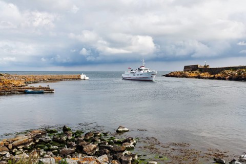 Ertholm ferry, Danish passenger ship, port entrance, ChristiansÃ¸, Christiansö, Ertholmene, Pea