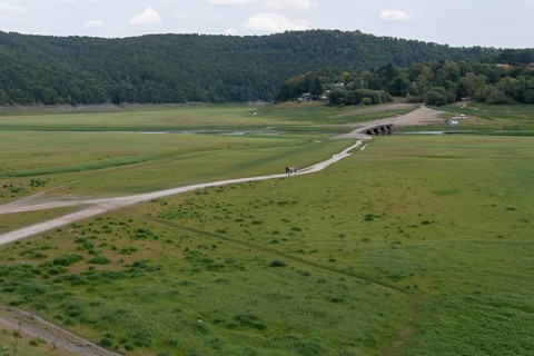 View of Old Bridge Asel, Edersee without water, Hesse, Germany