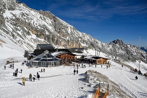 View of the Sonnalpin mountain restaurant on Zugspitzplatt, Grainau municipality,