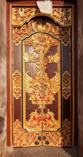 Temple door, Puri Saren Agung, the historic temple of the official residence of the royal family,
