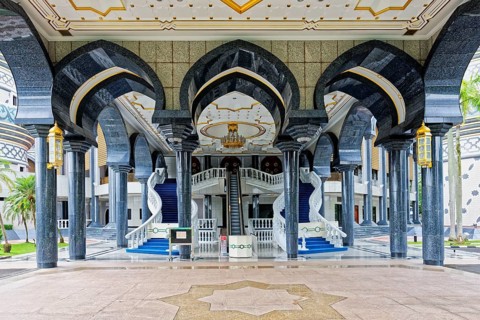 Jame' Asr Hassanil Bolkiah Mosque, King's entrance, Bandar Seri Begawan, Brunei