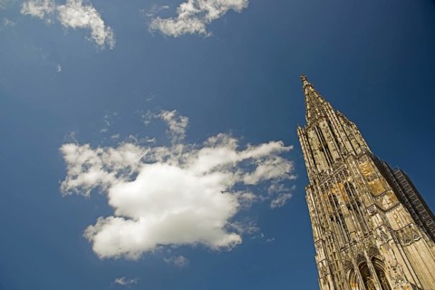 Ulm MÃ¼nster church, Ulm Minster, 161.53m, tallest church tower in the world, MÃ¼nsterplatz square,