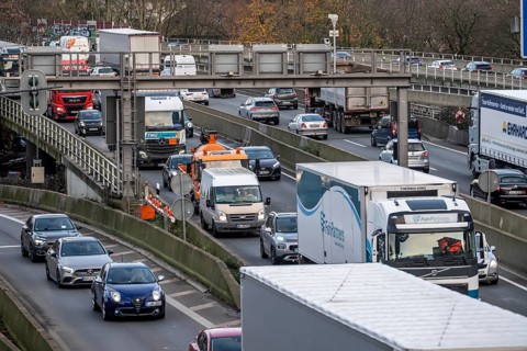 Autobahn A40, Ruhrschnellweg, traffic jams on both roads, at the Ruhrschnellwegstunnel in Essen,