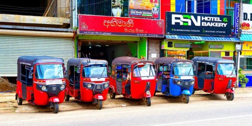 Street photography in Pussellawa, Sri Lanka