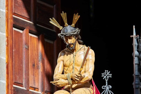 Good Friday procession, wooden statue of Jesus with crown of thorns commemorating the crucifixion,