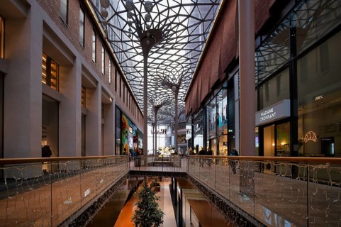 Interior view, shops, passers-by, shopping mall, Westfield, Hamburg-Ãœberseequartier, Free and
