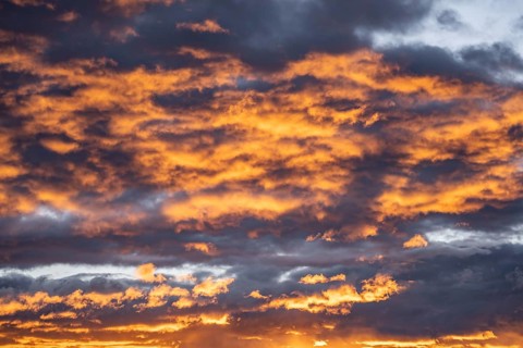 Spectacular cloudy sky at sunset, Hochbrixen, Brixen im Thale, Tyrol, Austria