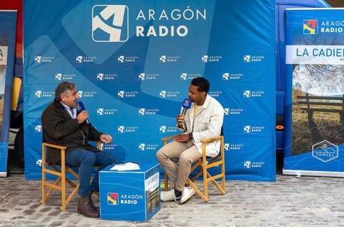 Aragon Radio outside broadcast interview for La Cadiera cultural programme, AlbarracÃ­n, Teruel