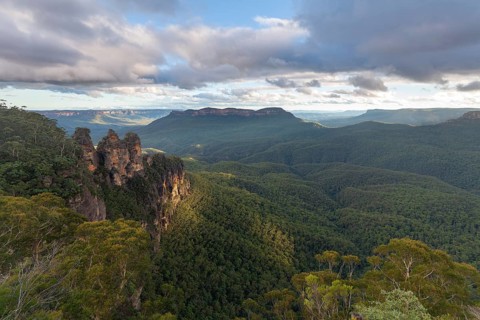 Evening sky over the Three Sisters at Echo Point in Katoomba, Blue Mountains, New South Wales,