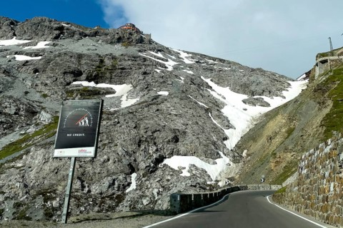 Warning sign against driving too fast too high speed Danger of losing control with stylised