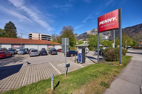 PENNY Markt GmbH, discounter, advertising sign, car park, charging station for electric cars,