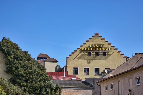 Bürgerbräu Bad Reichenhall August Röhm + Söhne KG, houses, roof, gable, blue sky, cloudless, Bad