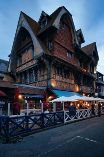 Hotel Restaurant La Salamandre, blue hour, evening, dusk, Étretat, Normandy, Seine-Maritime, France