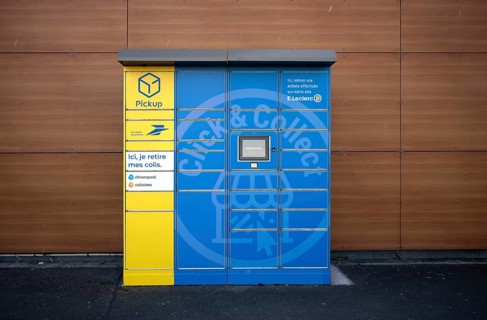 Packing station for parcels from E.Leclerc, supermarket, Fécamp, Normandy, Seine-Maritime, France