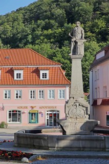 Armourer's fountain with sculpture, blacksmith at the anvil making a weapon, market square, Suhl,