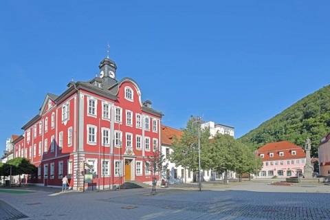 Neo-baroque town hall rebuilt in 1910, market square, Suhl, Franconia, Thuringia, Germany