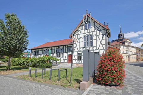 Old school and former hospital, white half-timbered house, Schmalkalden, Franconia, Thuringia,