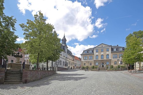 Renaissance town hall, Hennebrunnen and Amtshaus, GoetheStadtMuseum, Goethemuseum, market square,