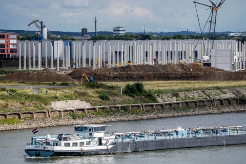 Construction of a new logistics hall on the Mercatroinsel, Hall 2, next to an existing hall, approx