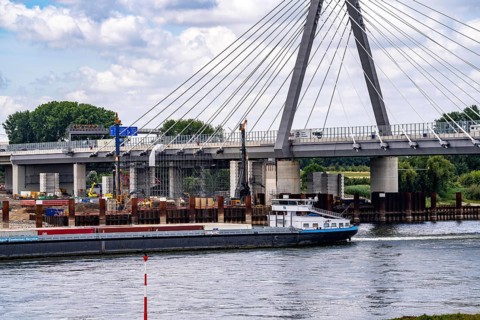 New construction of the second motorway bridge of the A1 over the Rhine near Leverkusen, after