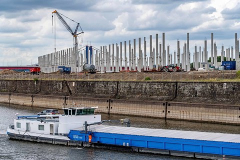 Construction of a new logistics hall on the Mercatroinsel, Hall 2, next to an existing hall, approx