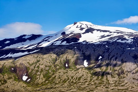 Snow-covered volcano Snæfellsjökull, Snäfellsjökull, Snaefellsjökull glacier, spring clouds,