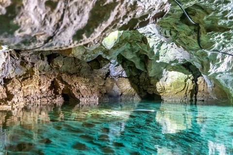 Excursion destination Wimsen Cave in the Swabian Alb. This tourist attraction is the only cave in