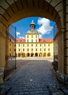 Inner courtyard and gatehouse, Museum Zeitzer Schloss Moritzburg, early baroque style, Zeitz,