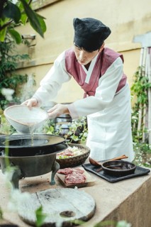 Lee Yoon Ho prepares jeongol, a traditional dish of the upper class of the Joseon dynasty Chosun