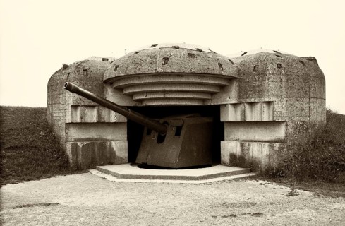 German Krupp 15 cm cannon, gun, in the bunker of the Le Chaos battery, gun battery, Atlantic Wall,
