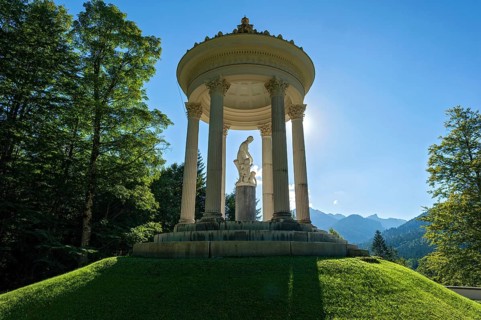 Statue of Venus with Cupid in the Temple of Venus above the terraced gardens, backlight, long