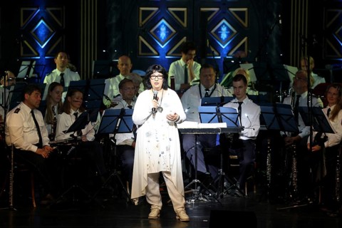 Seyran Ates at the show - Gemeinsam Bunt - the 6th benefit concert on 14.07.2025 at the Theater des