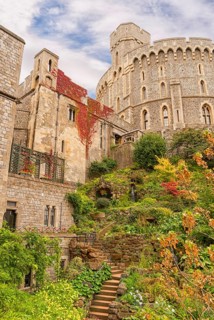 Windsor Castle is located in the English town of Windsor in the south of England in the county of