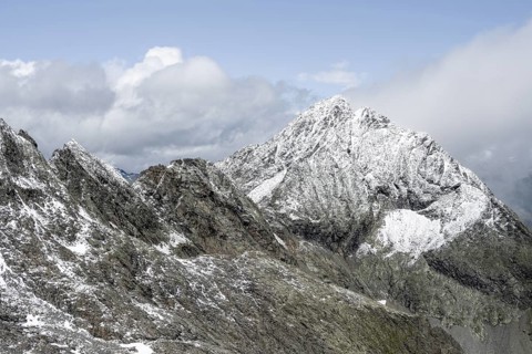 Summit of the Kleiner Hornkopf, summit of the Schober group with snow, Hohe Tauern National Park,