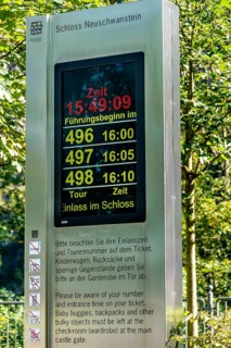 Automatic display board, guided tours for tourists, mass tourism, Neuschwanstein Castle, fairytale