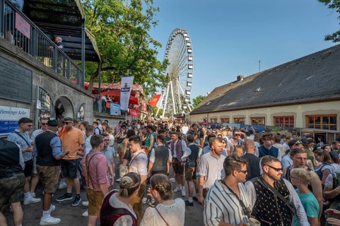 Ferris wheel at the Erlangen Bergkirchweih, traditional twelve-day folk festival, Erlangen, Middle