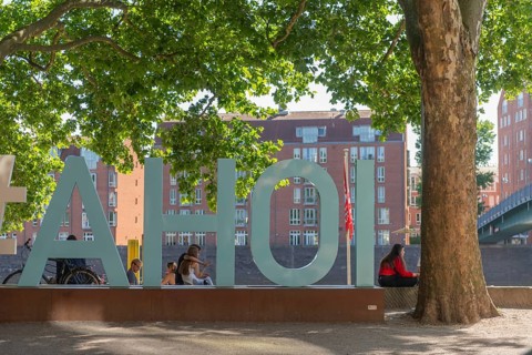 Schlachte, historical promenade along the Weser, sailor's greeting, lettering Ahoy, trees,